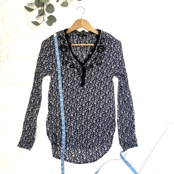 Lucky Brand Floral Boho Crinkle Fabric Embroidered Tunic Top - Picture 3 of 10